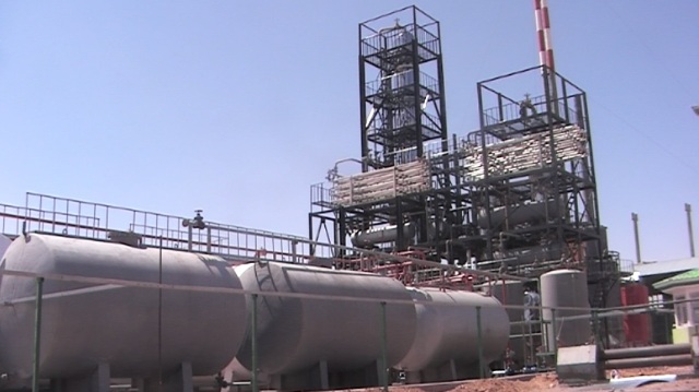 بزرگترین پالایشگاه نفت افغانستان در هرات آغاز به کار کرد