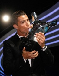 رونالدو بهترین بازیکن سال اروپا شد