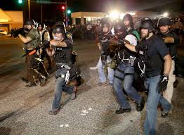پولیس با تظاهرکنندگان در ایالت میسوری امریکا درگیر شد