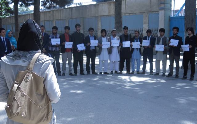 فعالان مدنی بلخ، حملات بهاری طالبان را محکوم کردند