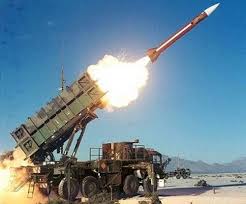 پاتریوت، یک موشک ضد بالستیک است که اهدافی چون موشک های بالستیک، راکت های قاره پیما و جنگنده های مدرن را در هر شرایط آب و هوایی تعقیب و نابود می کند.