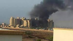 مقر نخست‌وزیر فراری یمن در عدن مورد حمله قرار گرفت