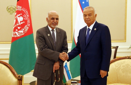 روسای جمهور افغانستان و ازبکستان بر گسترش روابط میان دو کشور تاکید کردند