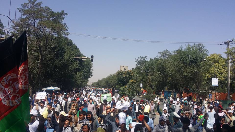 تظاهرات جنبش روشنایی با وجود مخالفت‌ها در کابل آغاز شد