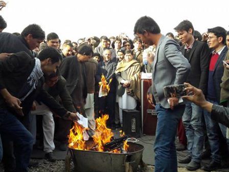 جنبش روشنایی نافرمانی مدنی خود را آغاز کرد