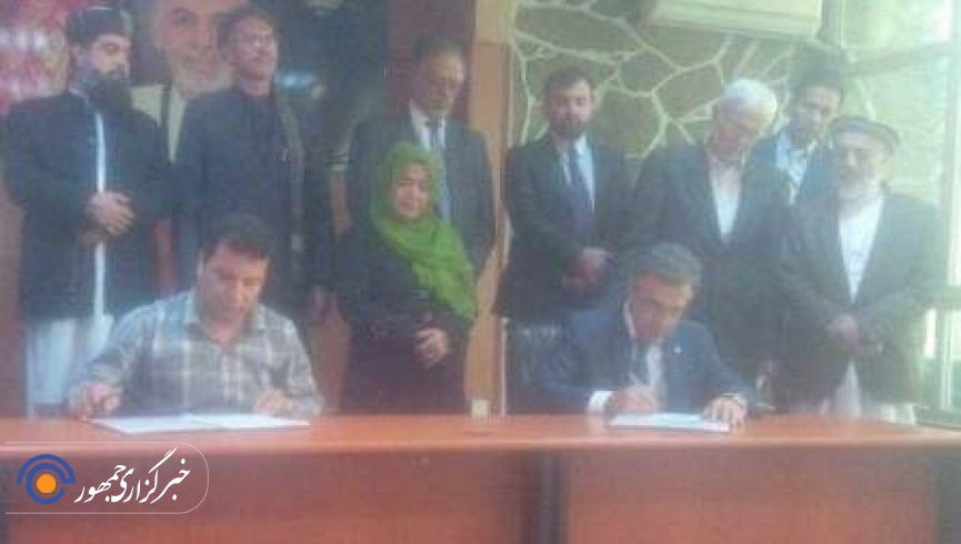 وزارت فواید عامه، قرارداد چهار پروژه سرک‌سازی را با شرکت‌های خصوصی امضا کرد