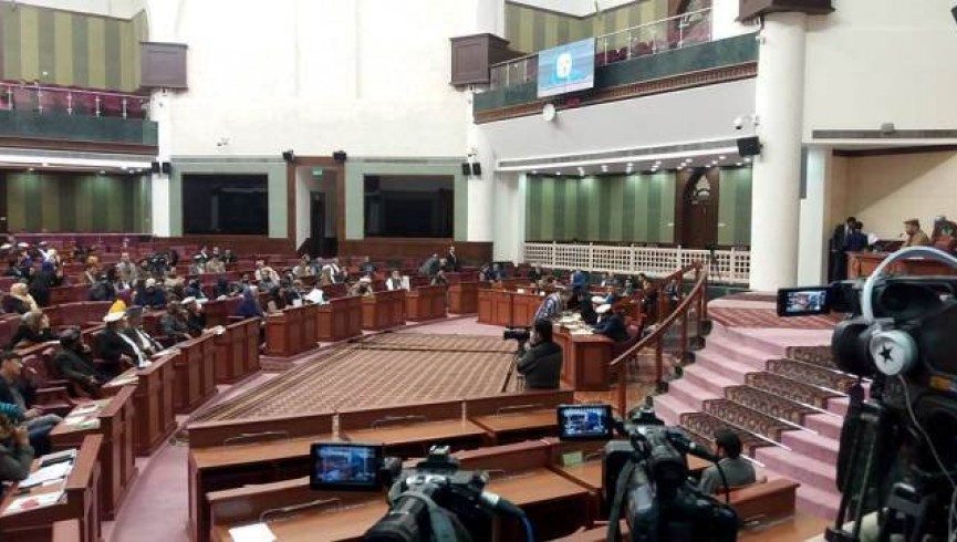 استجواب مقام‌های دولتی در پیوند به قرارداد معدن مس عینک در مجلس