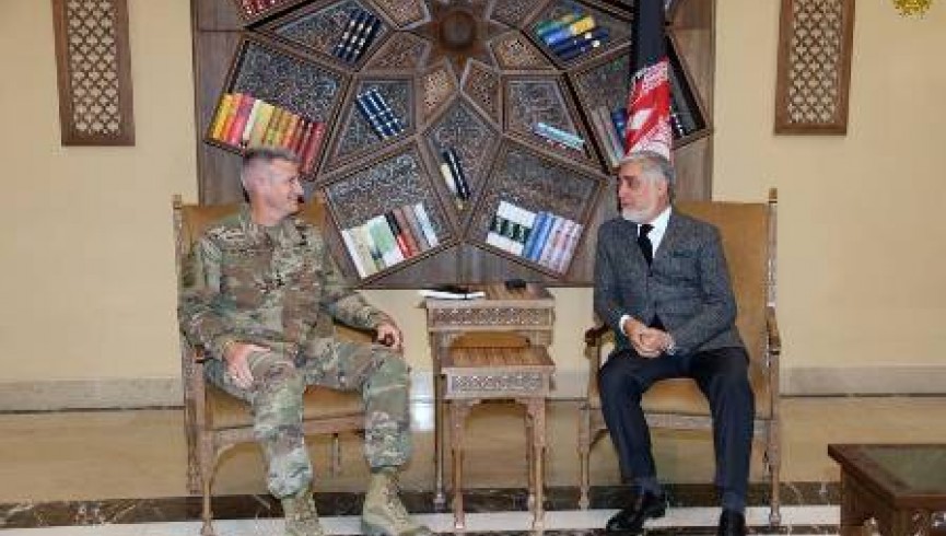 عبدالله و نیکلسون پیرامون اوضاع امنیتی افغانستان گفتگو کردند