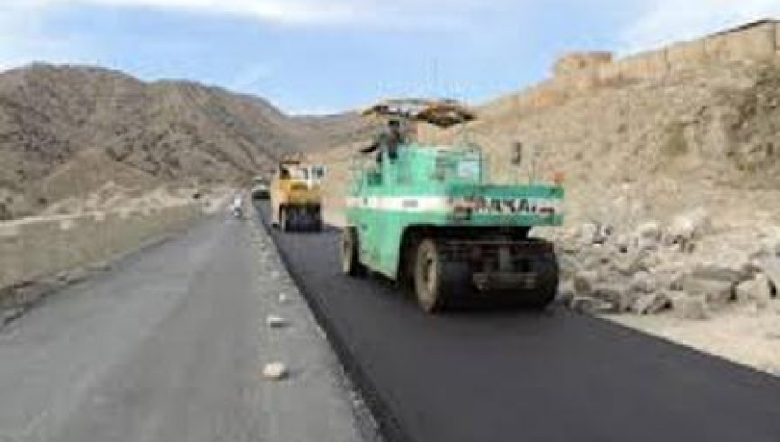 قرارداد ۶ پروژه‌ راه‌ سازی به ارزش بیش‌ از ۶۴۱ میلیون افغانی امضا شد