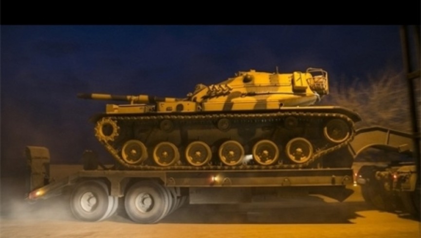 ارتش ترکیه تجهیزات نظامی جدید به مرز با سوریه اعزام کرد