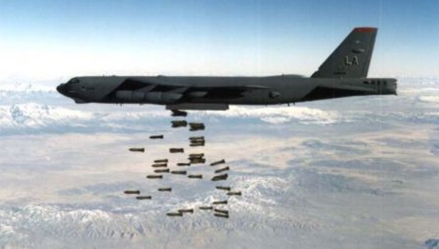 حملات هوایی بمب افکن‌های B52 امریکا در شمال افغانستان افزایش یافته است