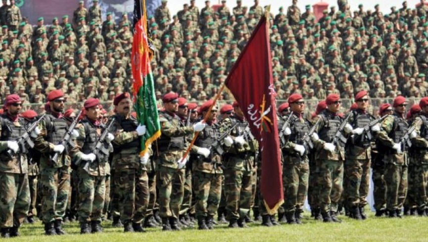 روز ملی نیروهای امنیتی و دفاعی؛ سربازان: سر می‌دهیم سنگر نه!