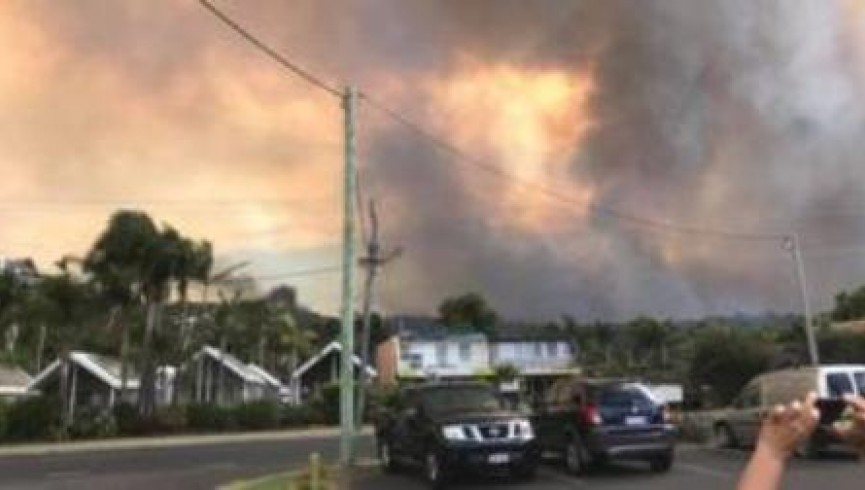 آتش سوزی طبیعی 70 بنا را در یک شهر استرالیا ویران کرد