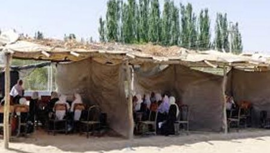 انتقادها از نصاب سنگین آموزشی در مکاتب افغانستان