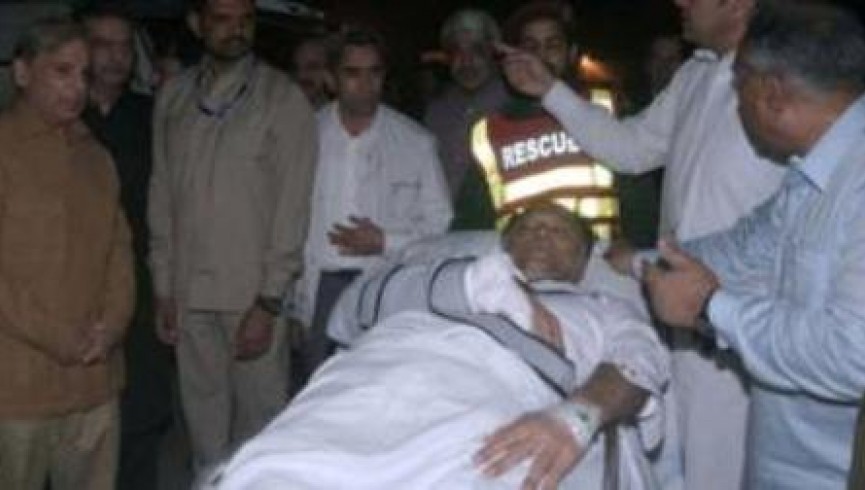 وزیر داخله پاکستان در یک سوء قصد زخمی شد