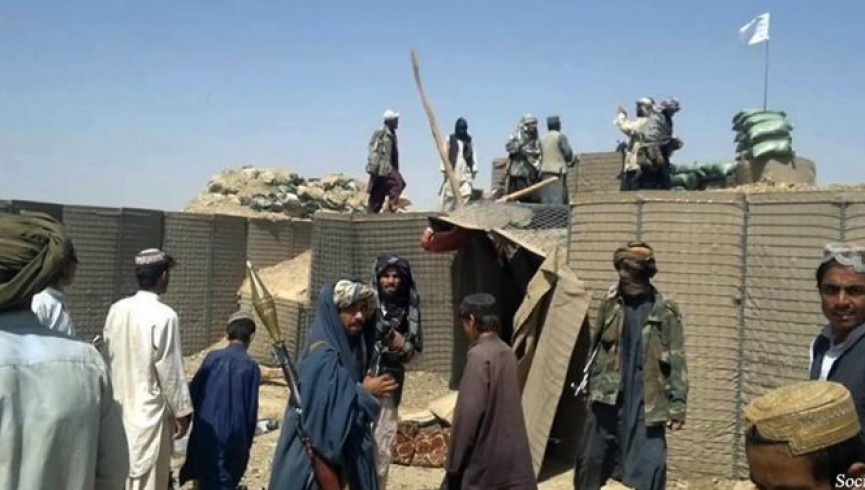 تخار کې طالبانو له افغان ځواکونو ۷ پوستې نیولې دي