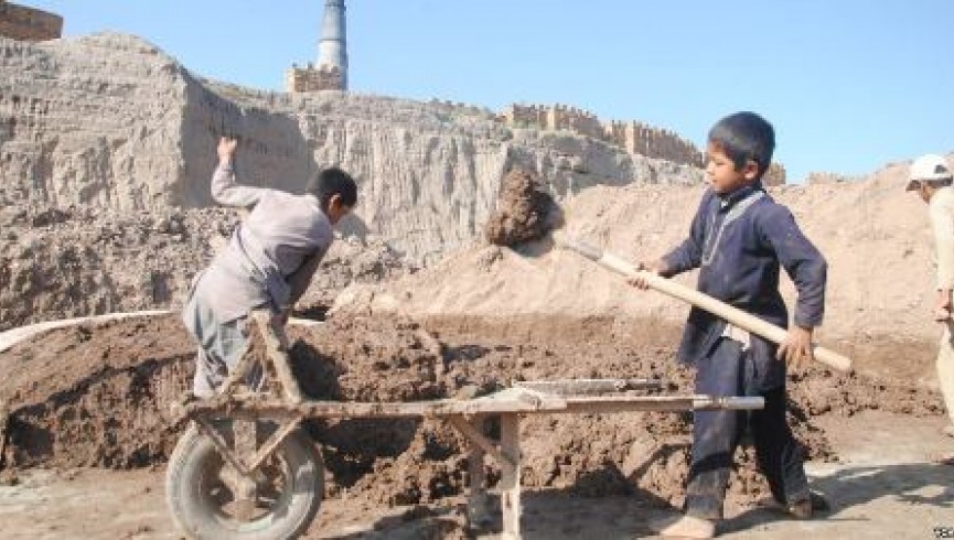 وضعیت برای کودکان در افغانستان بدتر شده است