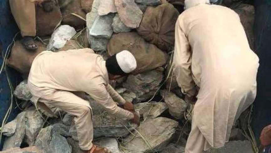 از قاچاق یک محموله بزرگ سنگ قیمتی به پاکستان جلوگیری شد