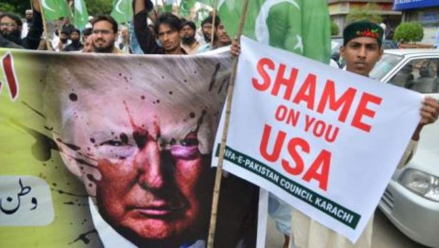 امریکا کمک 300 میلیون دالری به پاکستان را قطع کرد
