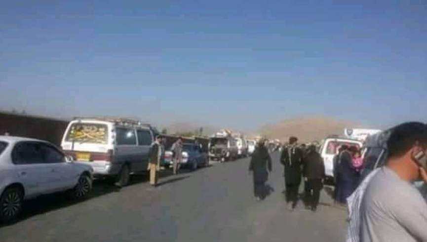 جبهه مقاومت:‌ شاهراه کابل- بامیان به روی ترافیک مسدود است