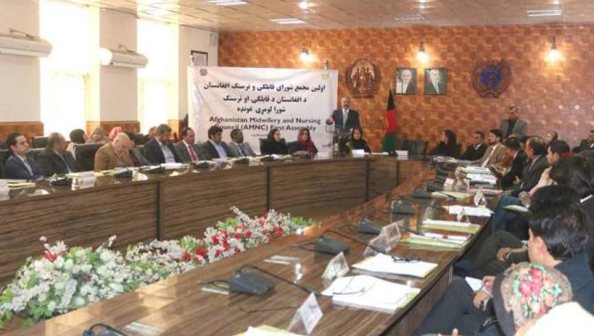 وزیر صحت: افغانستان به 6 هزار قابله و نرس جدید نیاز دارد
