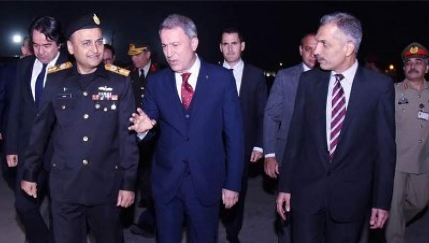 وزیر دفاع ترکیه به پاکستان سفر کرد