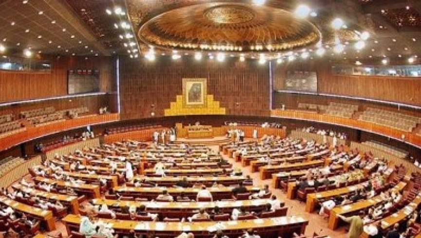 کمیسیون انتخابات پاکستان هشدار برکناری 350 عضو مجلس را داد