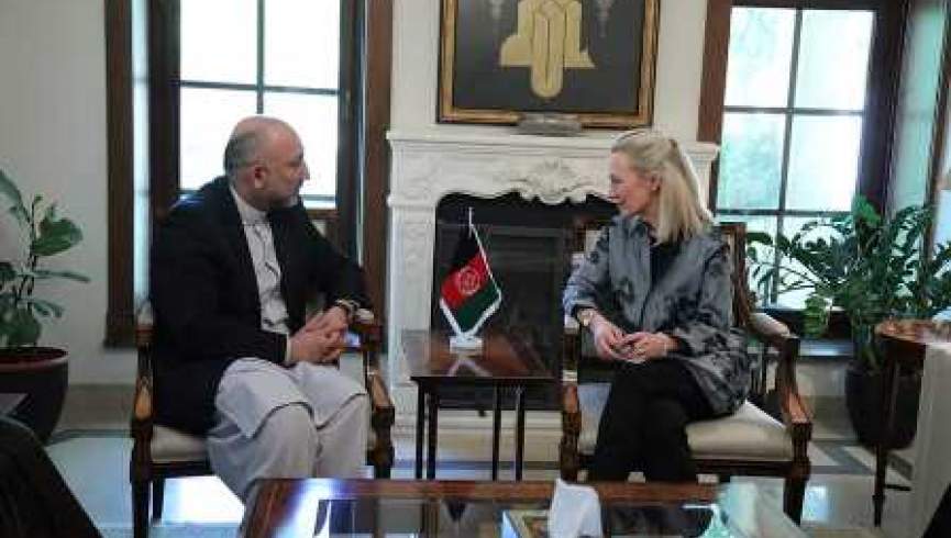 محمدحنیف اتمر با معاون وزارت خارجه امریکا در کابل دیدار کرد