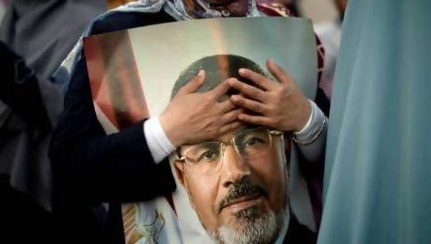 اخوان المسلمین: پس از مرگ مرسی، ۶۰ هزار زندانی در معرض فاجعه قرار دارند