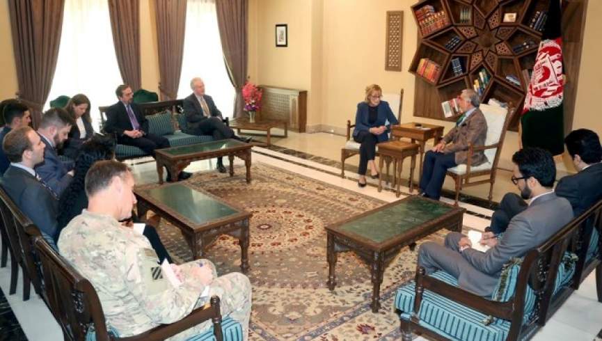 سفر هیئت سنای امریکا به کابل؛ موفقیت مذاکرات صلح وابسته به آتش‌بس است