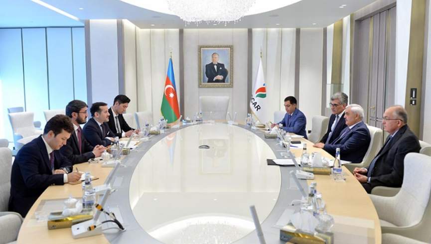افغانستان و آذربایجان برای تقویت تجارت نفت و گاز گفتگو کردند