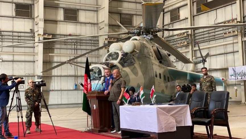 هند دو فروند هلیکوپتر جنگی به ارتش افغانستان کمک کرد