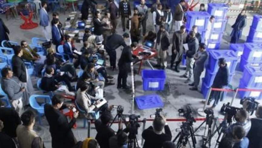 نهادهای ناظر انتخاباتی: تاخیر دوباره اعلام نتایج، انتخابات را به بحران می‌برد