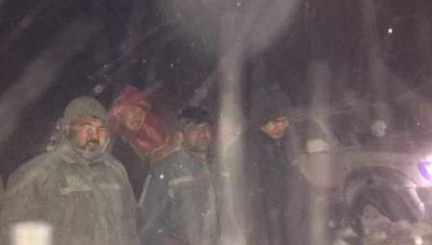 دفتر مطبوعاتی والی غزنی: ده‌ها مسافر گیرمانده در برف نجات داده شدند