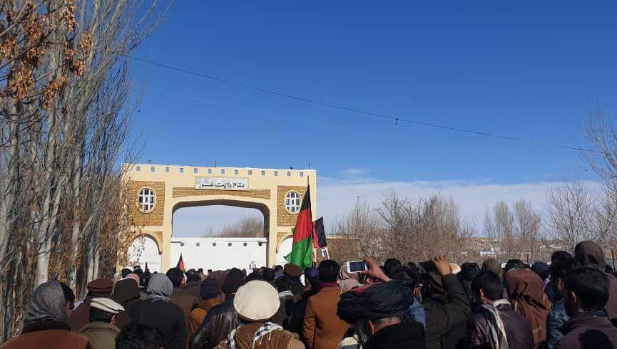 معترضان حرکت راه و روشنایی در غور خیمه‌های تحسن بر پا کردند