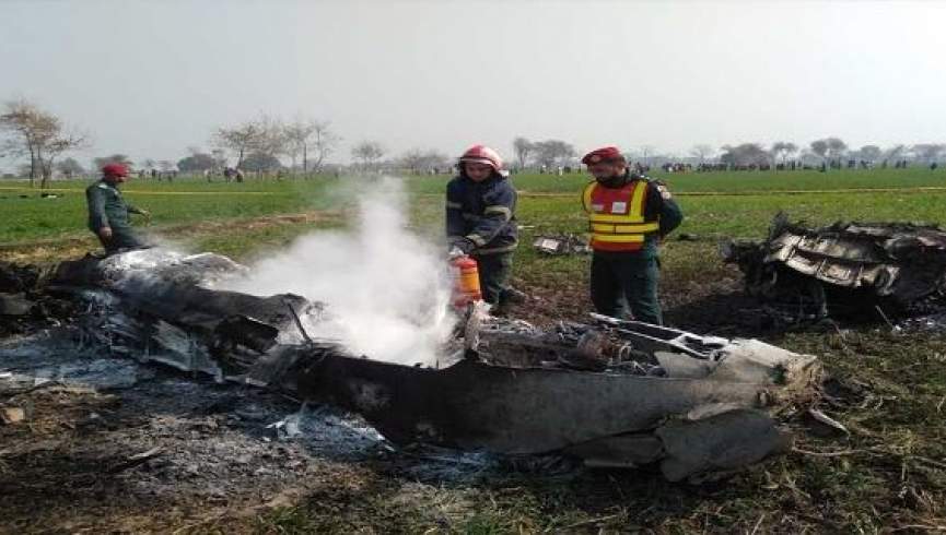 یک فروند هواپیمای نیروی هوایی پاکستان سقوط کرد