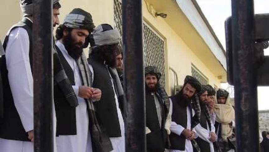 ناتو: تصمیم دربارۀ رهایی زندانیان طالب از صلاحیت دولت افغانستان است