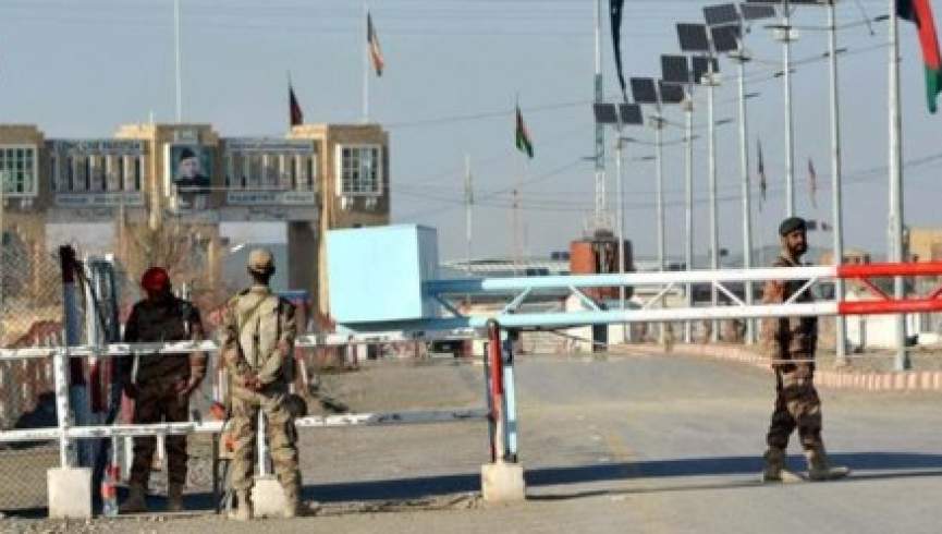پاکستان مرزهای خود را با افغانستان بر روی اموال تجارتی بست