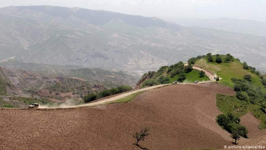 مردم روستایی دورافتاده در غور خودشان را قرنطینه کردند