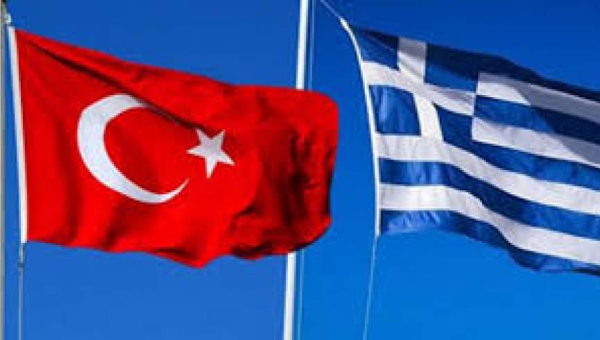 وزیر خارجه یونان خطاب به ترکیه: میان گفتگو یا تحریم یکی را انتخاب کنید