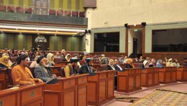 مجلس: رییس جمهور نباید در امور وزارت‌خانه‌ها مداخله کند