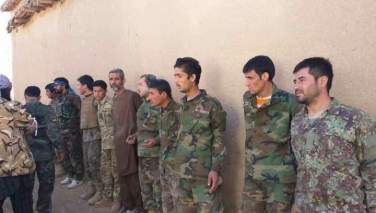 نیروهای ارتش که در فاریاب به دست طالبان اسیر شده‌اند