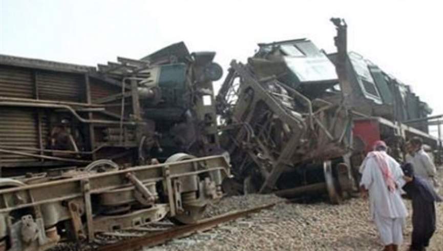 خروج قطار از ریل در جنوب پاکستان حادثه آفرید