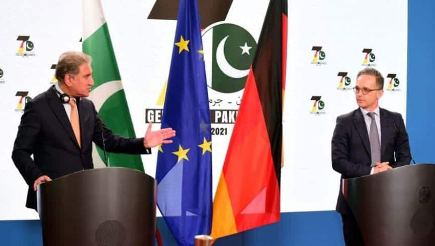 قریشی در دیدار با هایکو ماس: پاکستان خواستار توسعه روابط با همه همسایگان است
