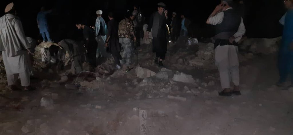 انفجار موتر بمب‌گذاری شده در شهر پل‌علم لوگر؛ 21 کشته و 90 زخمی تایید شد