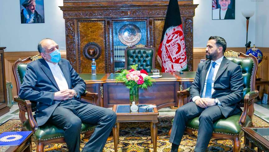 معین سیاسی وزارت خارجه با سفیر ایران درباره روند صلح افغانستان گفتگو کرد