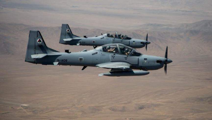 یک فرمانده و 51 عضو طالبان در حملات هوایی در هلمند کشته شدند