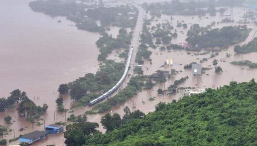 بارندگی شدید و سیل در هند ده ها کشته و مفقود برجای گذاشت