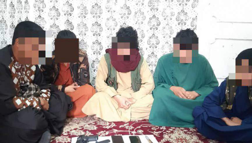 بازداشت گروپ سارقین در هرات که با تفنگچه پلاستیکی سرقت می‌کردند
