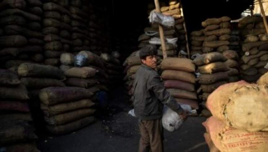 طالبان معاش مامورین را گندم پرداخت می‌کنند